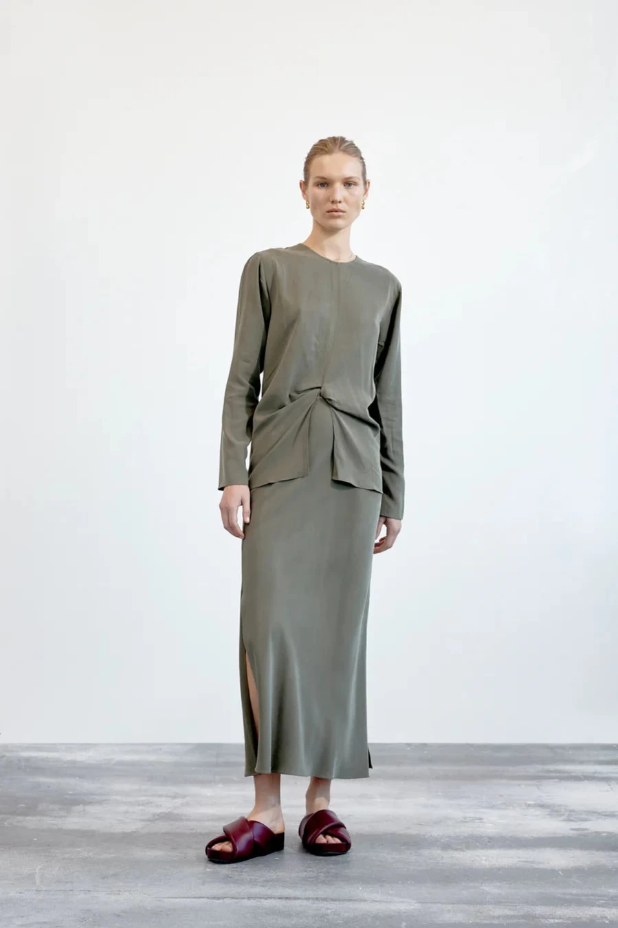Hot Foemina Charlie Top, Earthy Green | Foemina
