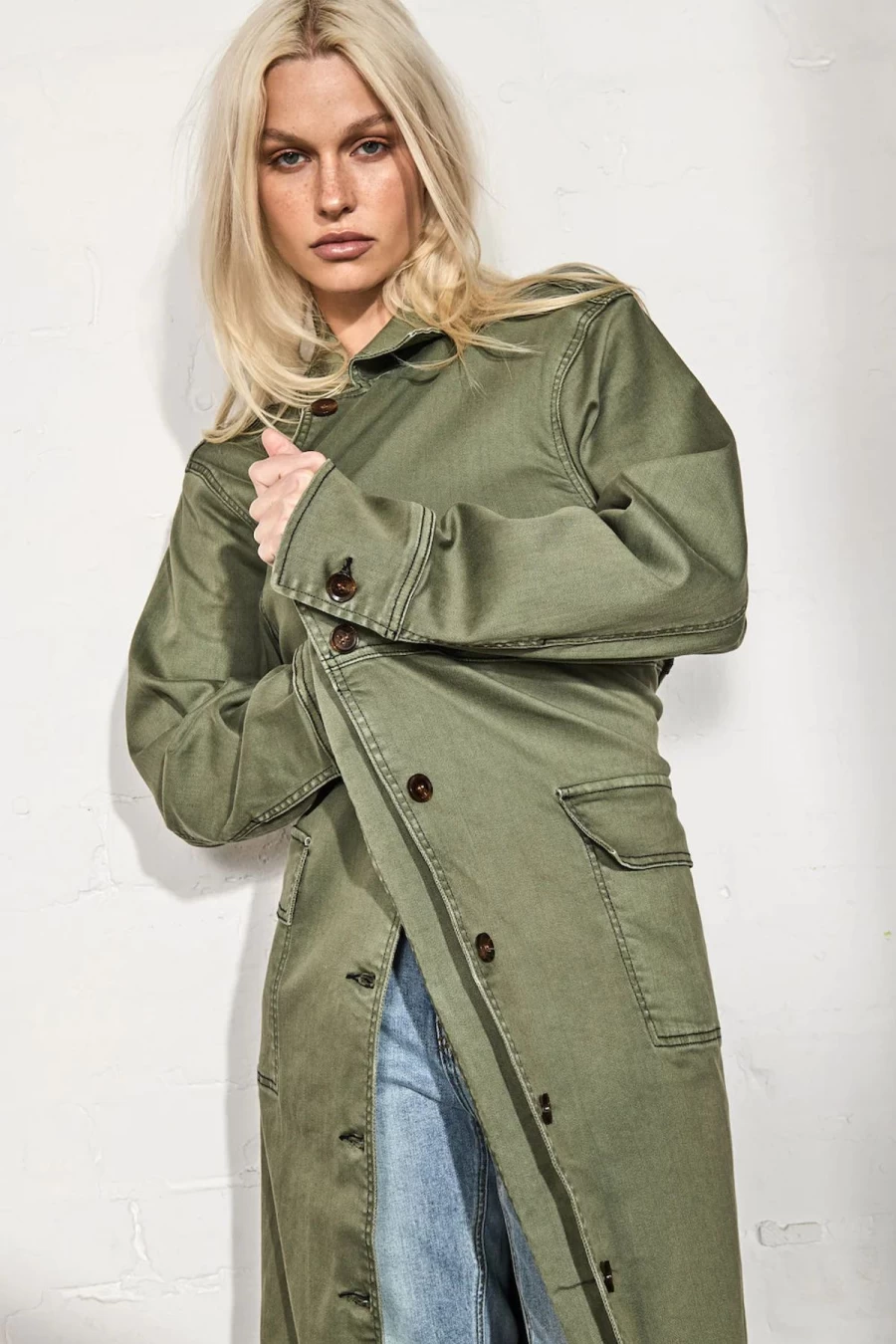 Hot Kireina. Eva Trench, Khaki | Kireina