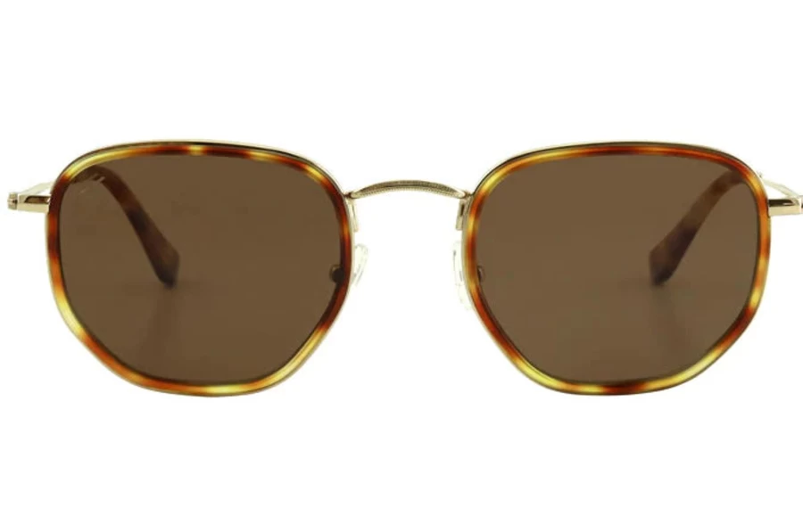 Wholesale Bask Saint Sunglasses - Honey Tort, Gradient Polarised | Bask Eyewear